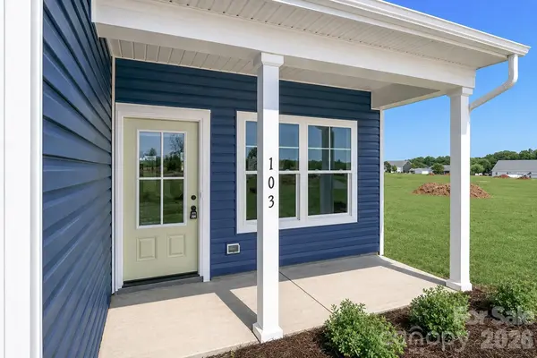 102 SIXTH AVE SE, Hildebran, NC 28602