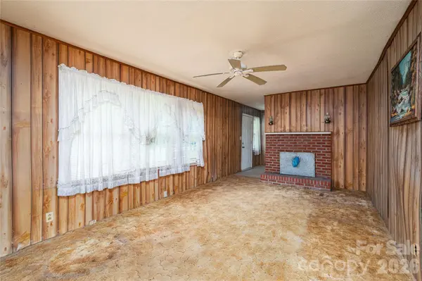 455 Huffman RD, Blacksburg, SC 29702