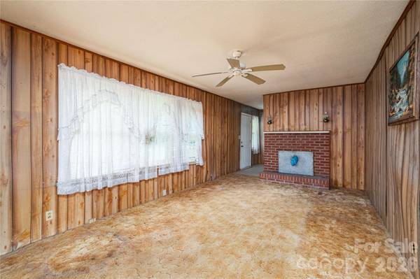 455 Huffman RD, Blacksburg, SC 29702