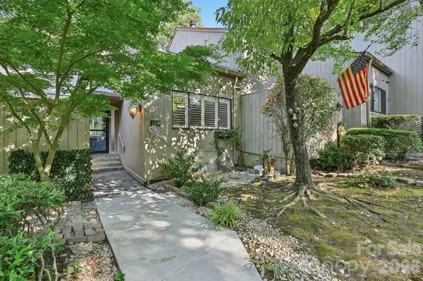 125 Pine Grove CIR, Clover, SC 29710