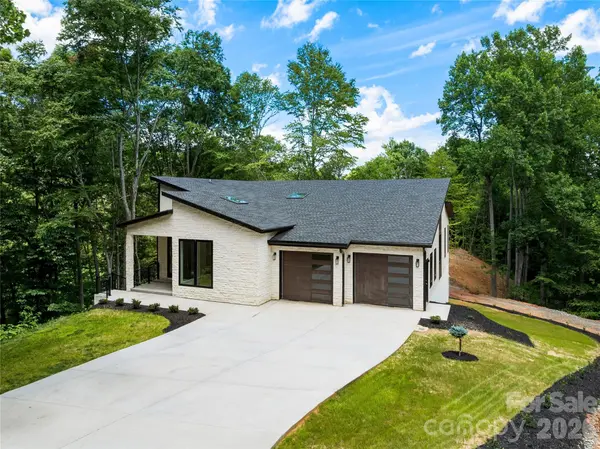 23 Early Spring WAY, Leicester, NC 28748