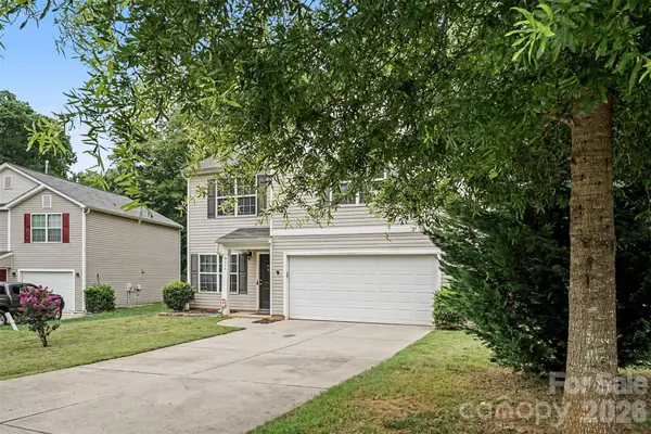9424 Quilting Bee LN, Charlotte, NC 28216