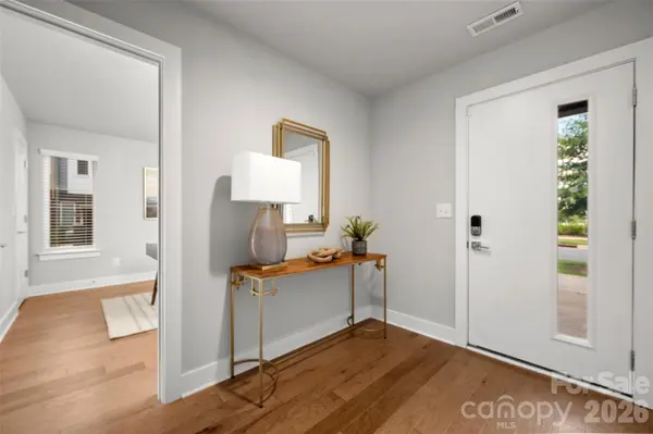 2104 Bryant Park DR, Charlotte, NC 28208