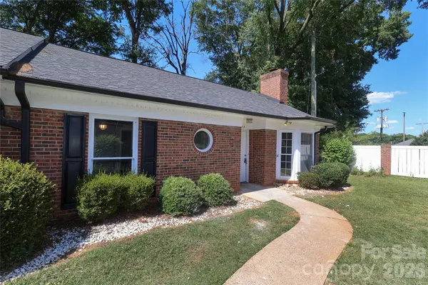 1214 E Franklin BLVD #A, Gastonia, NC 28054