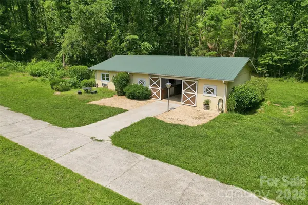 811 Butter ST, Landrum, SC 29356