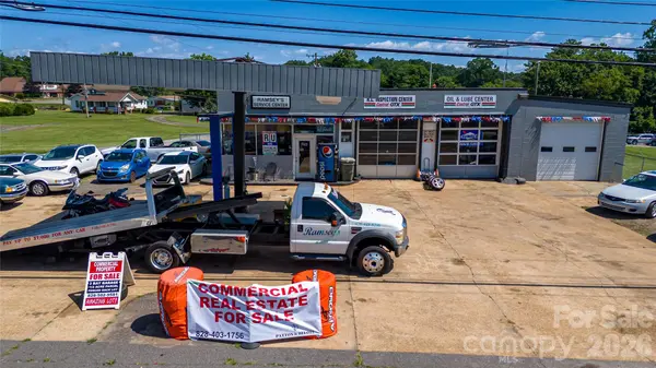 2755 US 70 HWY E, Morganton, NC 28655