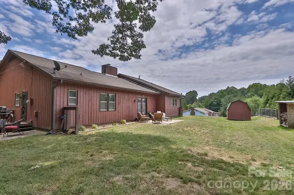 4220 Mae-Len DR, Winston Salem, NC 27107