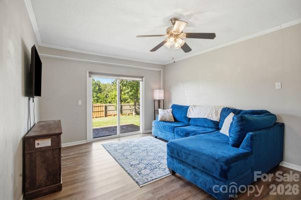2405 2nd ST, Statesville, NC 28677