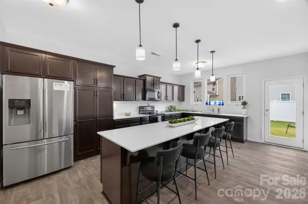 372 Bluebonnet DR, Salisbury, NC 28146
