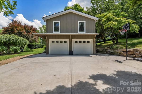 1574 Cashiers Valley RD, Brevard, NC 28712