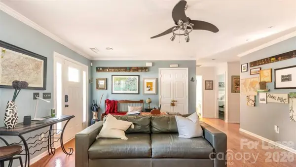 525 E 37th ST, Charlotte, NC 28205