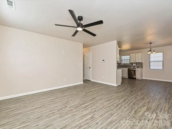 817 Wainwright AVE, Charlotte, NC 28206