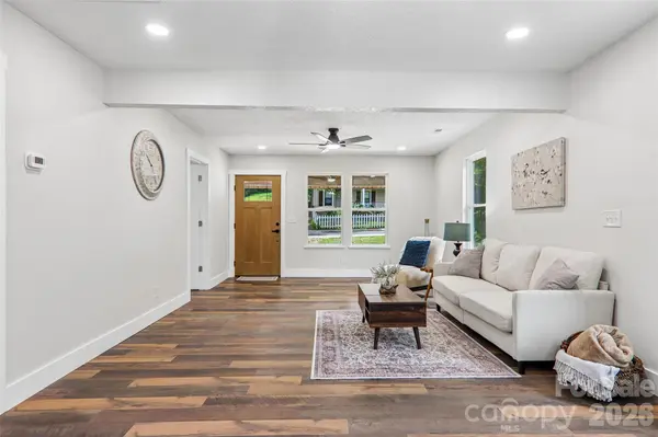 169 East ST, Waynesville, NC 28786