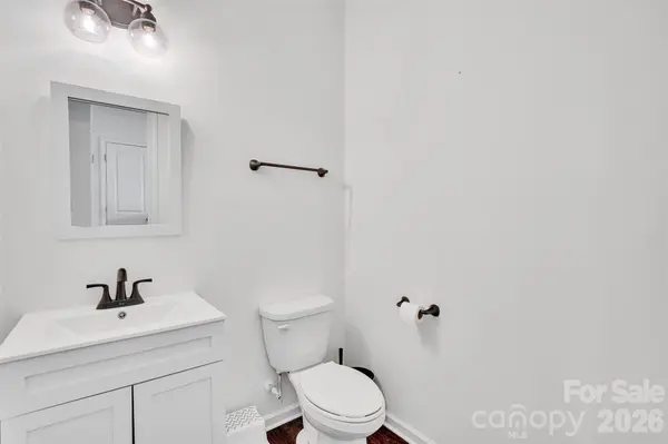 112 Kingsway DR, Mooresville, NC 28115
