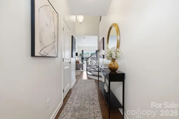 1760 Evergreen DR, Charlotte, NC 28208
