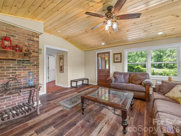 563 Burgess RD, Mill Spring, NC 28756