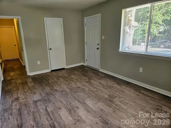 6815 Water Mill CT, Charlotte, NC 28215
