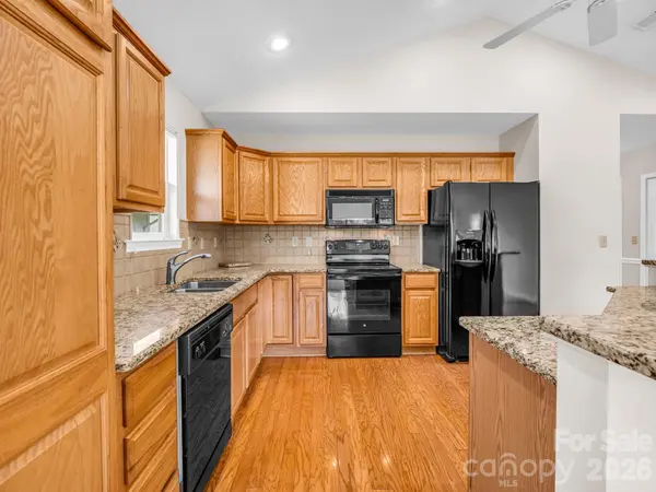 51 Barn Owl WAY, Hendersonville, NC 28792
