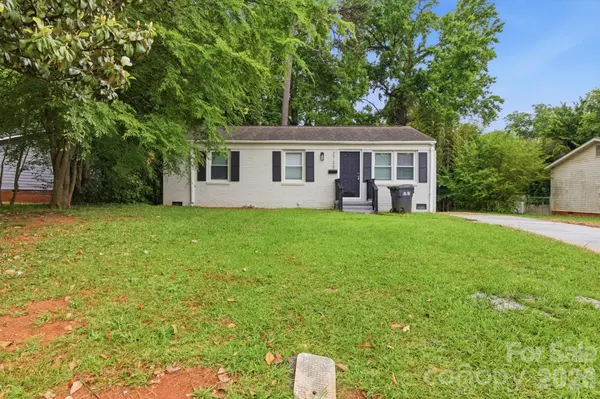 2725 Thornton RD, Charlotte, NC 28208
