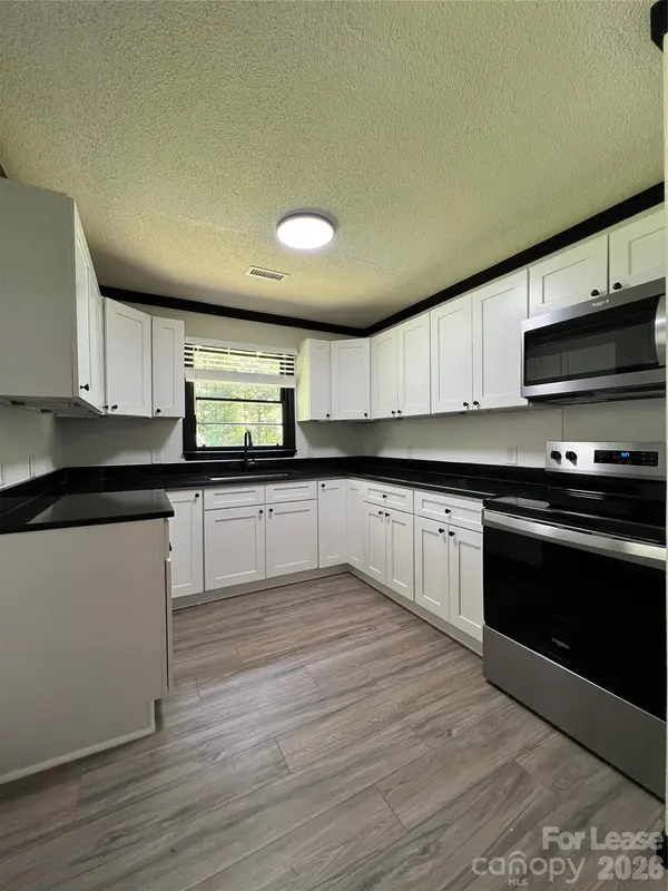 1214 Northwoods DR, Kings Mountain, NC 28086