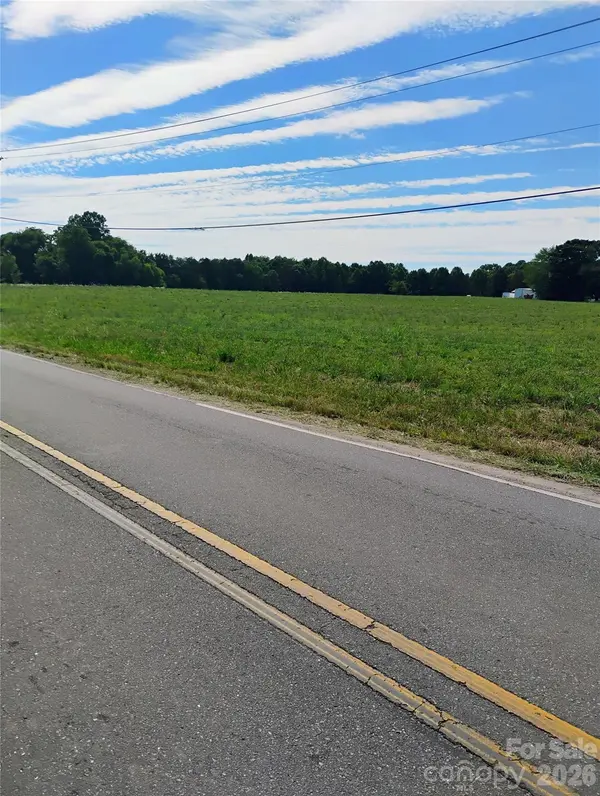3823 Hickory Lincolnton HWY, Newton, NC 28658