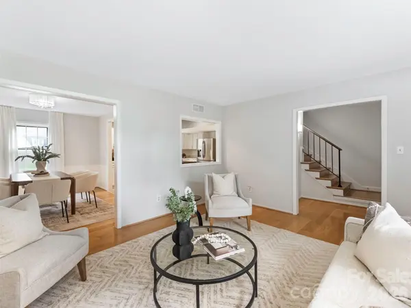 1429 Mcilroy RD, Charlotte, NC 28212