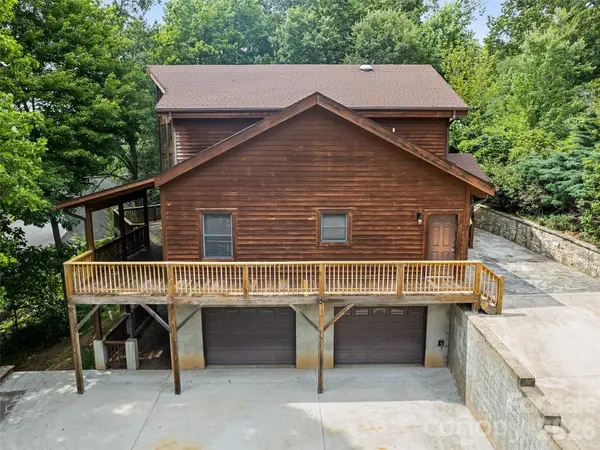 20 Sarah CT, Lake Junaluska, NC 28745