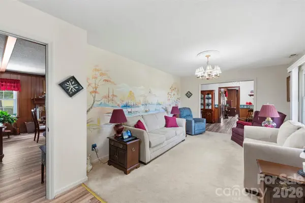 462 Patrick RD, Gastonia, NC 28056