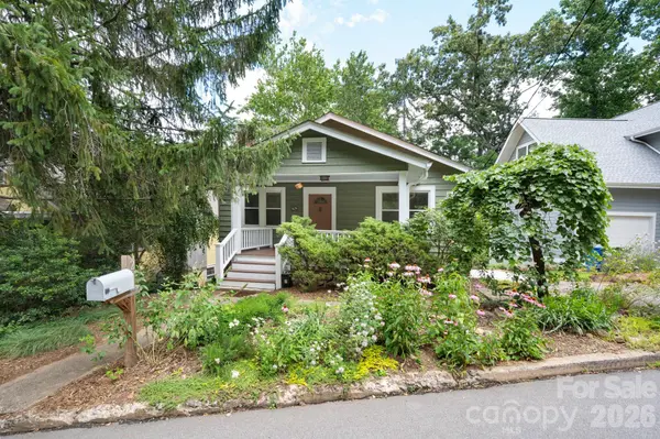 28 Chatham RD, Asheville, NC 28804