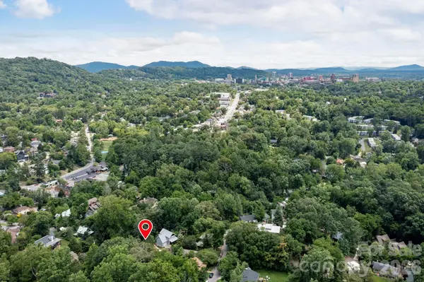 28 Chatham RD, Asheville, NC 28804