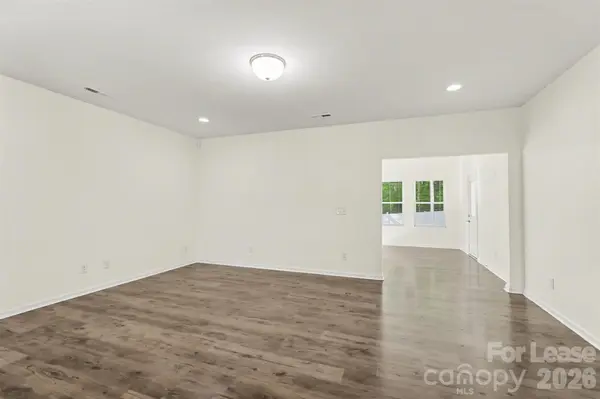 3024 Pinehills WAY, Mount Holly, NC 28120