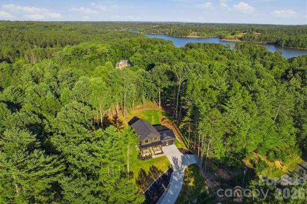 5676 MARBLESTONE DR, Granite Falls, NC 28630