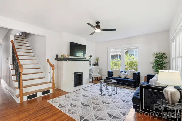 209 Grandin RD, Charlotte, NC 28208