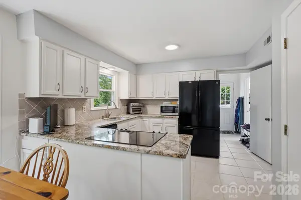 8614 Ducksbill DR, Charlotte, NC 28277