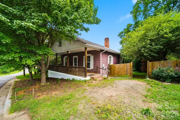 25 Central AVE, Granite Falls, NC 28630