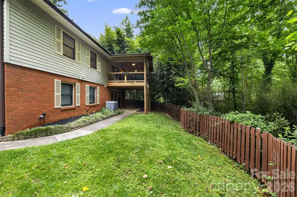 10 Botany View CT, Asheville, NC 28805