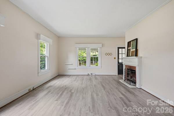 315 W Blakeney ST, Pageland, SC 29728
