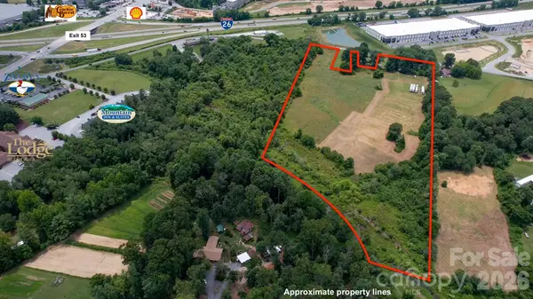 412 Mcmurray RD, Flat Rock, NC 28731