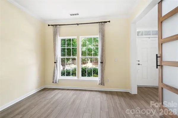8712 Cool Meadow DR, Huntersville, NC 28078