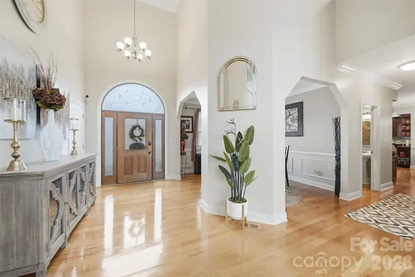 1710 30th Avenue DR NE, Hickory, NC 28601