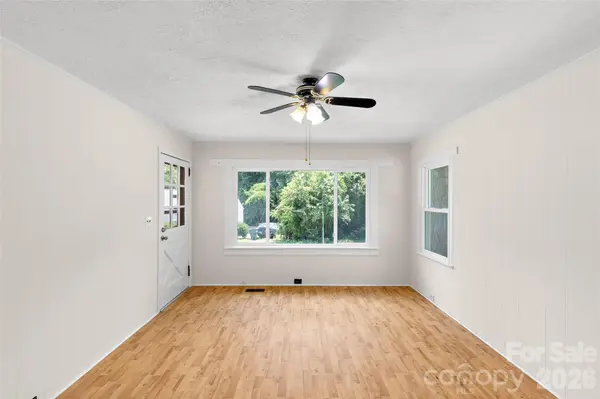 803 N Weldon ST, Gastonia, NC 28052