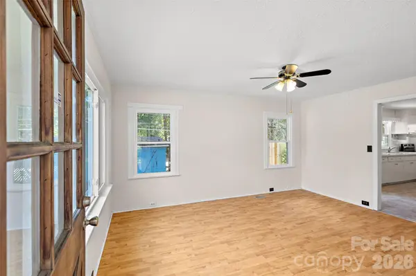 803 N Weldon ST, Gastonia, NC 28052