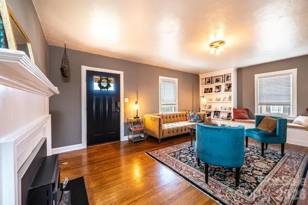 1240 12th Street PL NW, Hickory, NC 28601