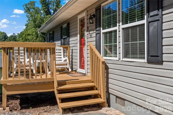 848 Huffman River LN, Purlear, NC 28665