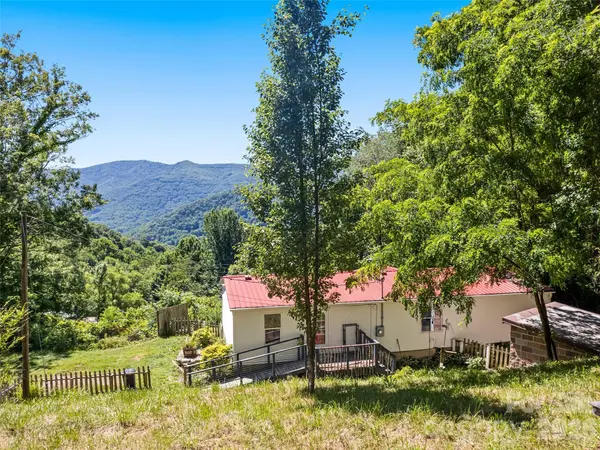 115 Slick Rock RDG, Maggie Valley, NC 28751