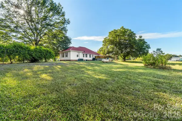 9350 US Highway 52 HWY N, Wadesboro, NC 28170