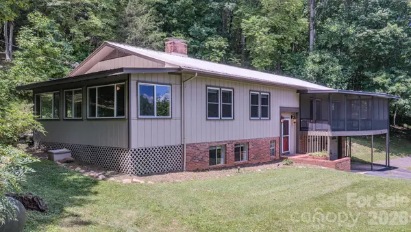 35 Coweeta Ridge RD, Otto, NC 28763