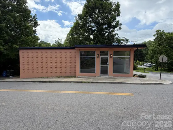 452 Wall ST, Waynesville, NC 28786