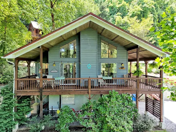 10 Bridle DR, Maggie Valley, NC 28751