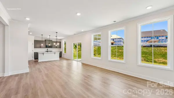 3989 Guinevere DR, Gastonia, NC 28056